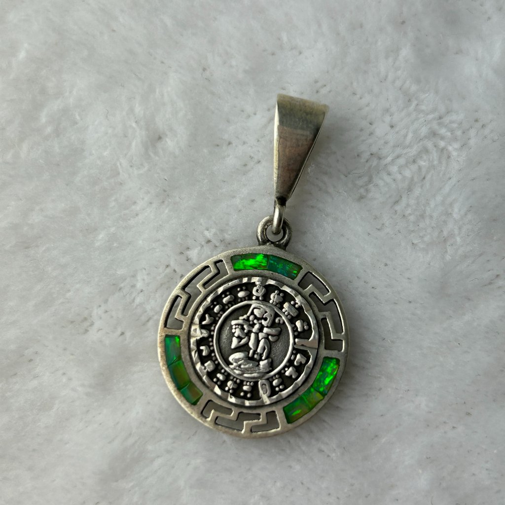 950 Vintage Sterling Silver Aztec Pendent With Green Opal Taxco Mexico 75$